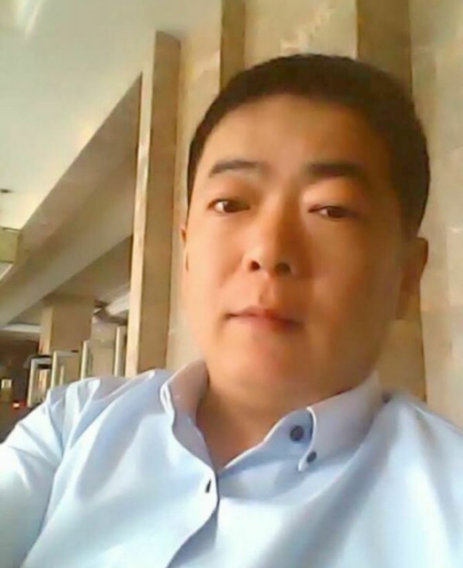 落叶随风的第一张照片--沈阳相亲服务中心