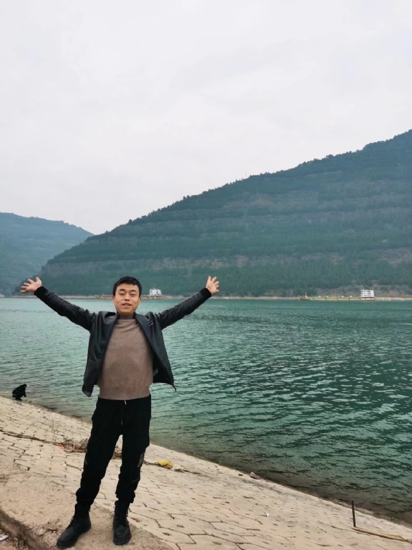 寂寞的风的第一张照片--沈阳相亲服务中心