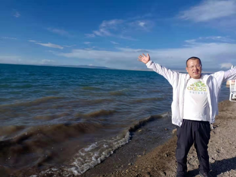 蜜蜂的第一张照片--沈阳相亲服务中心