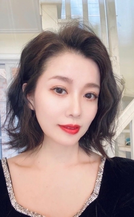 束負的第一张照片--沈阳相亲服务中心