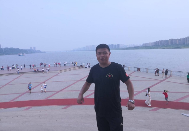 曾经心疼的我的第一张照片--沈阳相亲服务中心