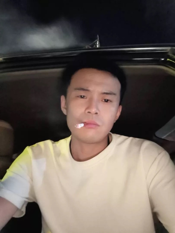 爱睡觉的土拨鼠的第一张照片--沈阳相亲服务中心