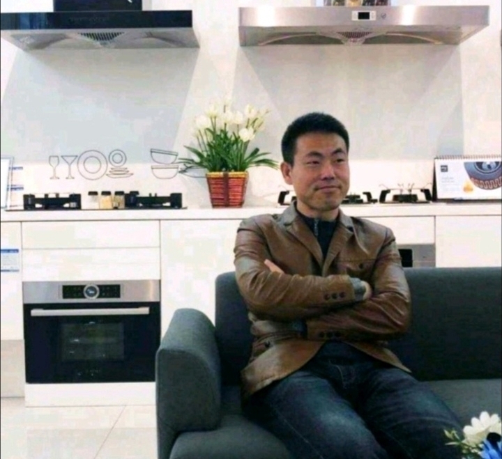 奋斗的执着的第一张照片--沈阳相亲服务中心