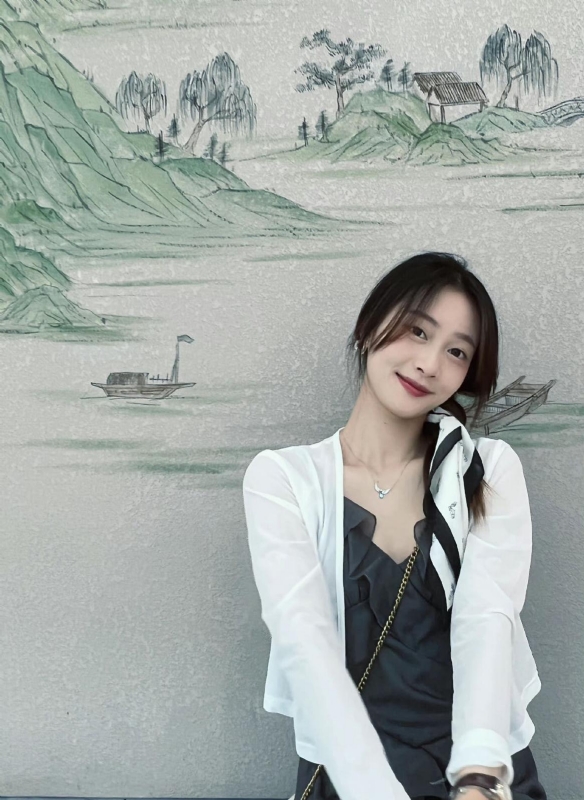 小趴菜的第一张照片--沈阳相亲服务中心