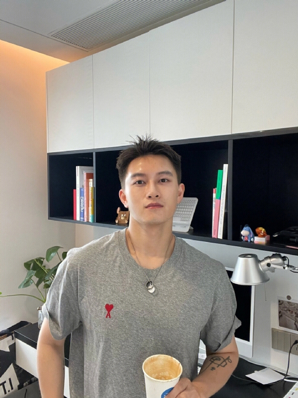 月光之下的第二张照片--沈阳相亲服务中心