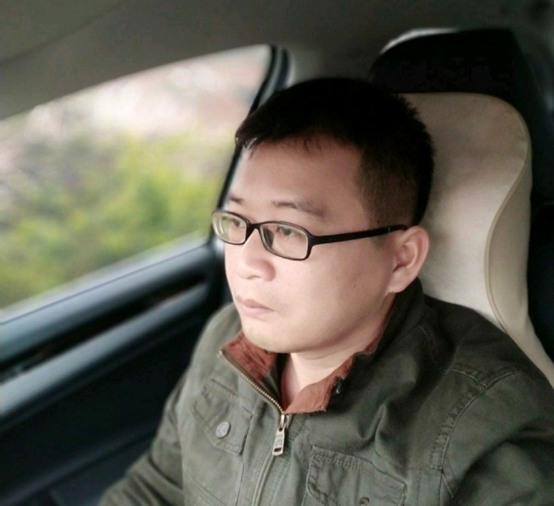 海风吹动你的心的第二张照片--沈阳相亲服务中心