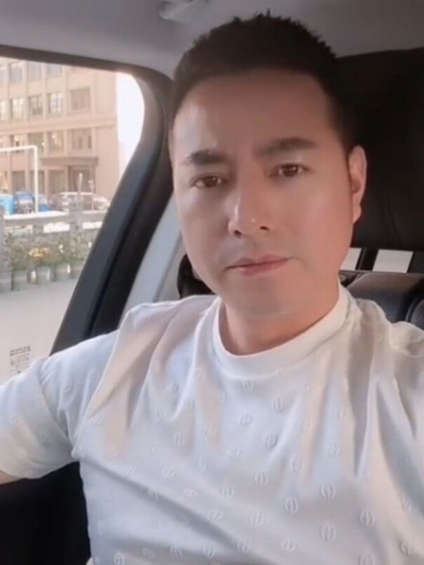 勿忘初心的第一张照片--沈阳相亲服务中心