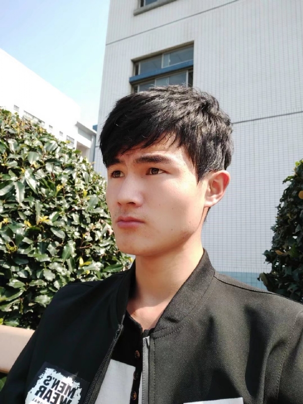 阳光男孩的第四张照片--沈阳相亲服务中心