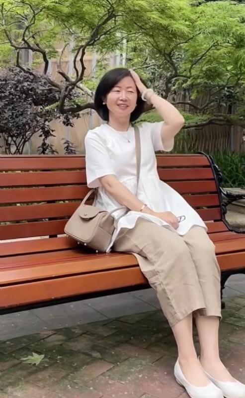 千年老母猪的第五张照片--沈阳相亲服务中心