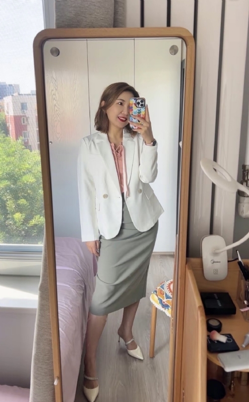 丽波的第三张照片--沈阳相亲服务中心