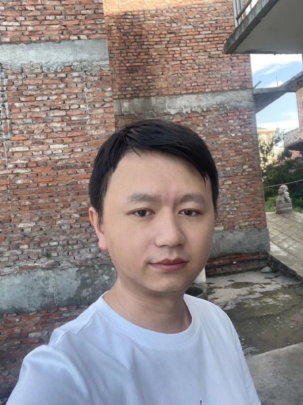 行人的第二张照片--沈阳相亲服务中心