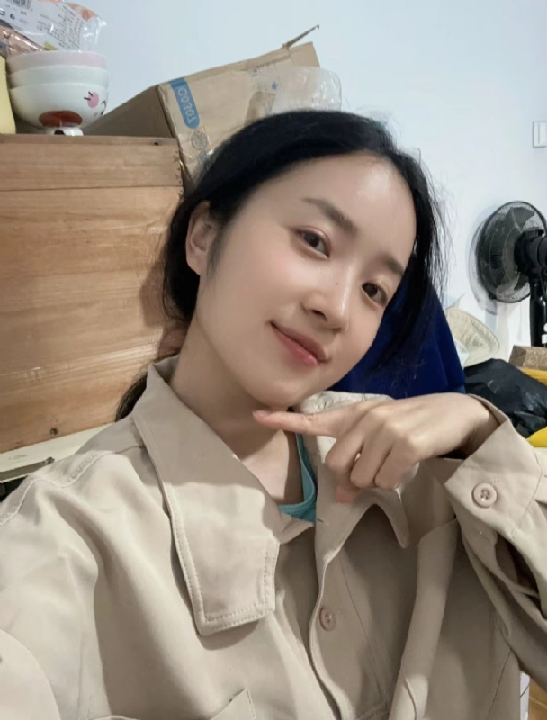 多喝热水的第二张照片--沈阳相亲服务中心