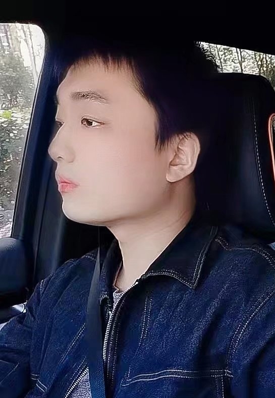 凉锦年的第一张照片--沈阳相亲服务中心