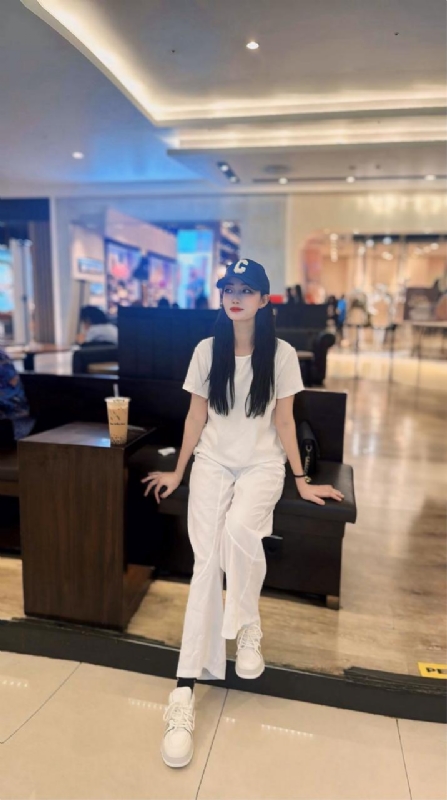 卖火柴的小女孩的第一张照片--沈阳相亲服务中心