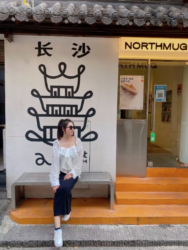 Lin的第二张照片--沈阳相亲服务中心