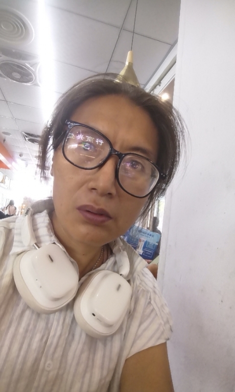 冬天的蔷薇的第三张照片--沈阳相亲服务中心