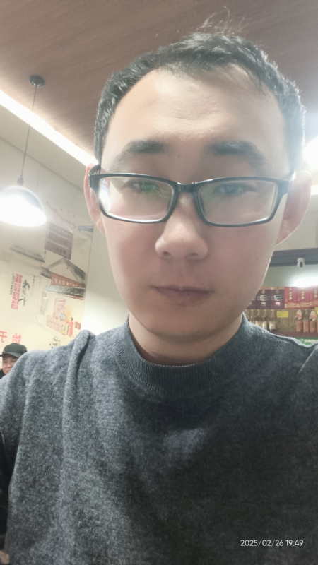 黑黑一笑的第一张照片--沈阳相亲服务中心