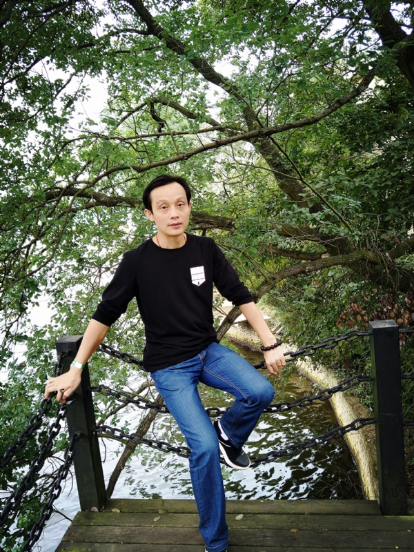 易进的第一张照片--沈阳相亲服务中心