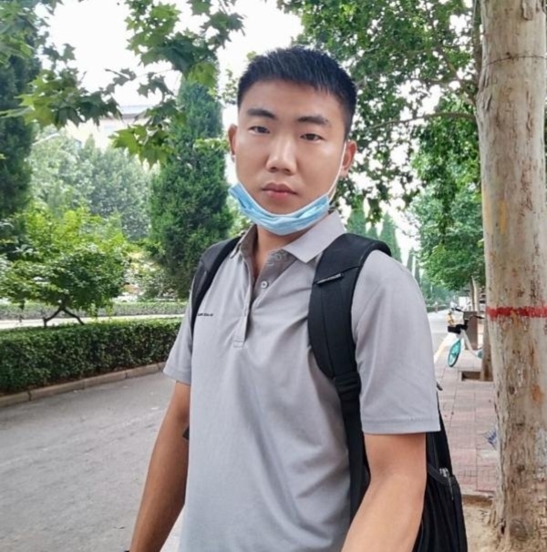 90年男征婚的第一张照片--沈阳相亲服务中心