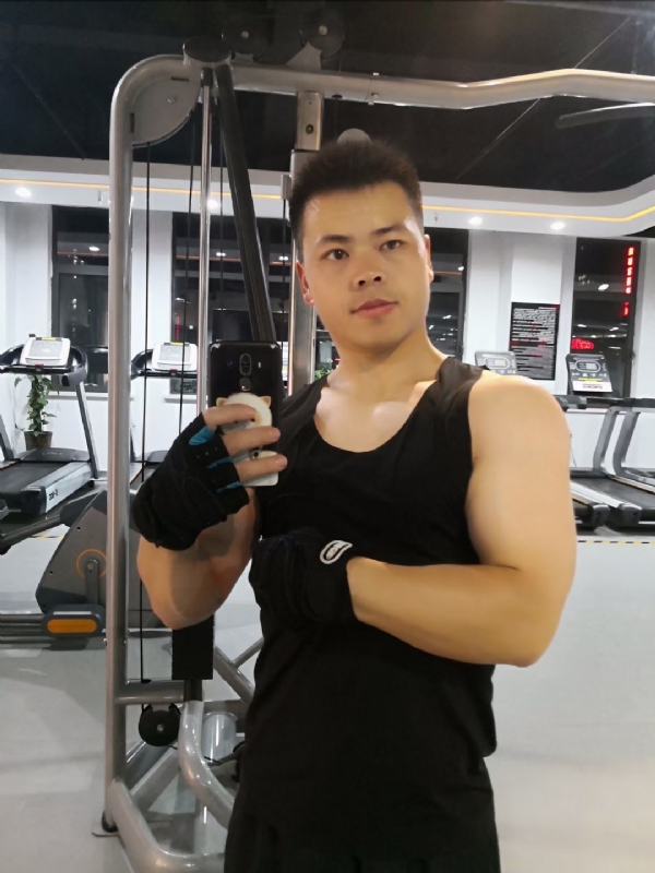 范迪塞尔的第二张照片--沈阳相亲服务中心