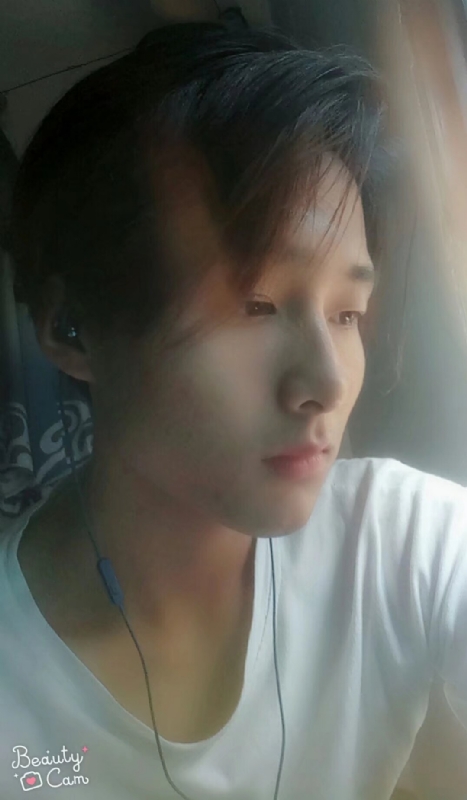 画师的第一张照片--沈阳相亲服务中心