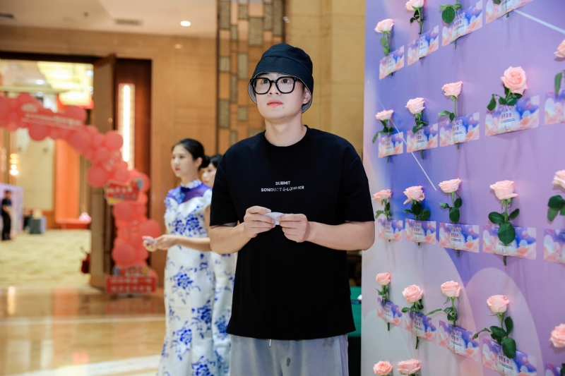 被驯服的象的第一张照片--沈阳相亲服务中心