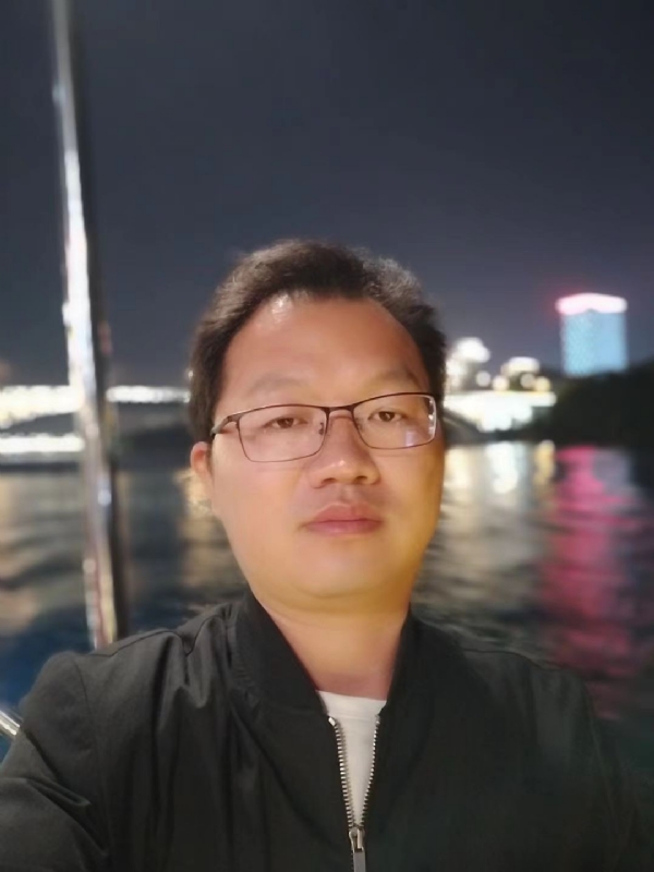 祝你平安的第一张照片--沈阳相亲服务中心