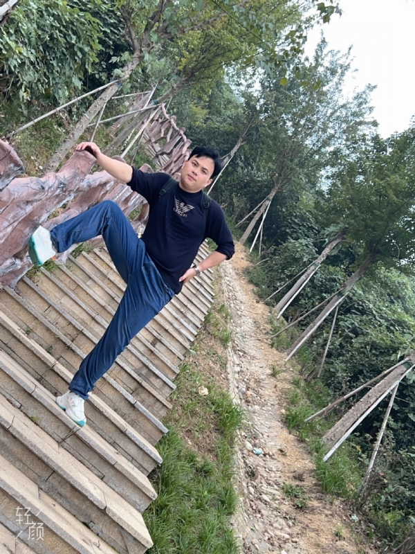 择一人白头偕老的第二张照片--沈阳相亲服务中心