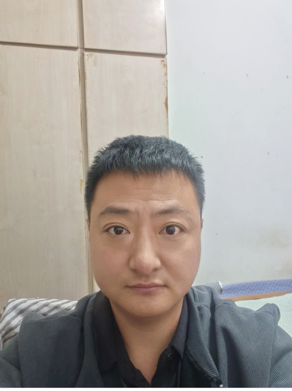 追爱大叔的第一张照片--沈阳相亲服务中心