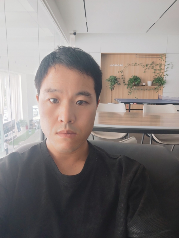 吊挂看风景的第一张照片--沈阳相亲服务中心