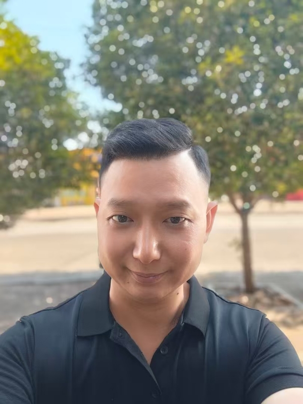 巷子里的猫的第一张照片--沈阳相亲服务中心