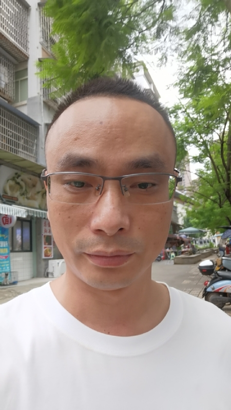 孤狼的第一张照片--沈阳相亲服务中心