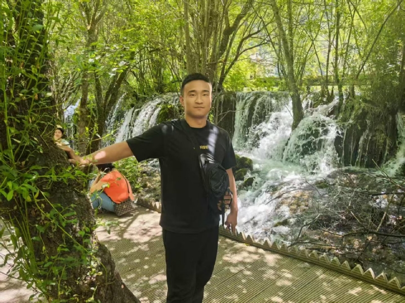 不管多累的第一张照片--沈阳相亲服务中心