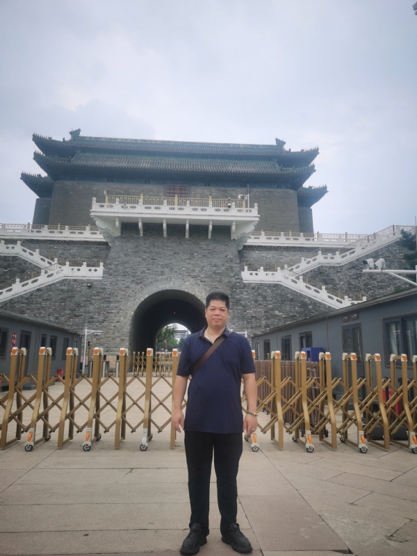 伟哥的第一张照片--沈阳相亲服务中心