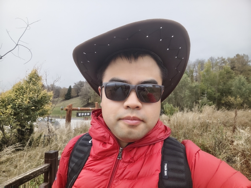 欢乐的笑的第一张照片--沈阳相亲服务中心